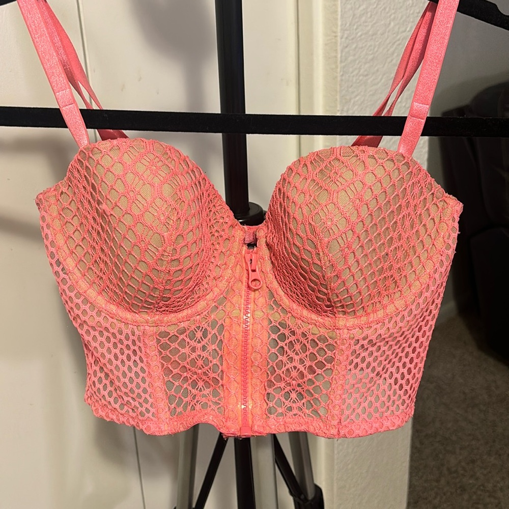 36c Victoria Secret nude bustier top